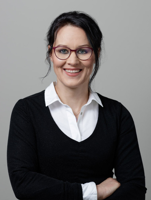 Dr. Bettina Oertel – Corporate Finance & Legal Affairs